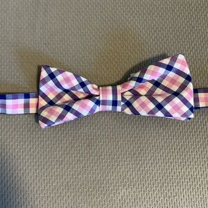 Bella Bliss kids bow tie
